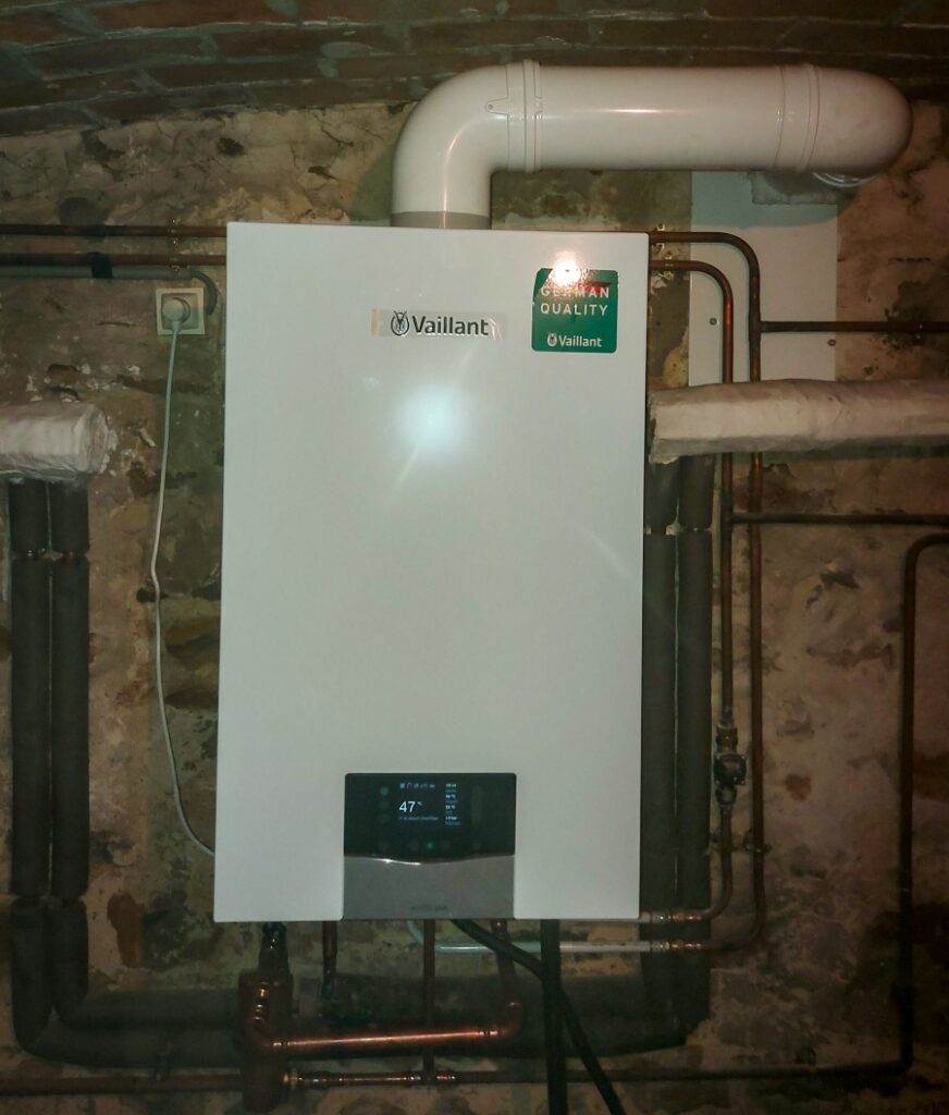 Une chaudière gaz dans un garage
